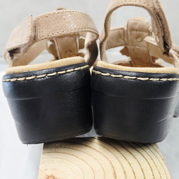 Clarks Beige Floral Strap Sandals - Picture 8 of 13